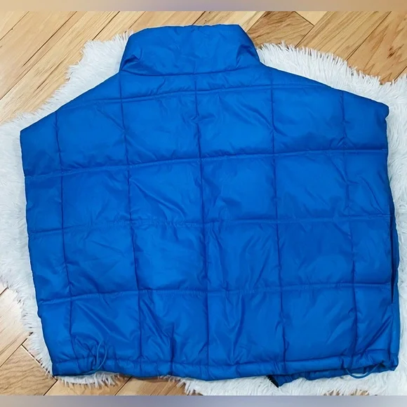 Calvin Klein Performance Cropped Mock-Neck Zip-Up Vest - Picture 14 of 16